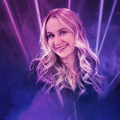 Lauren Cook - JR VIP Marketing Host